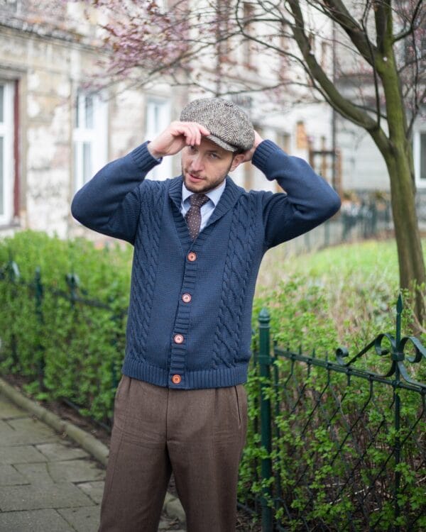 Merino wool men's cardigan paperboy cap