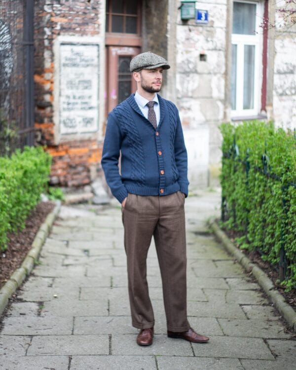 Merino wool men's cardigan paperboy cap