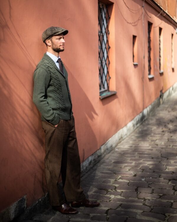 Merino wool men's cardigan paperboy cap