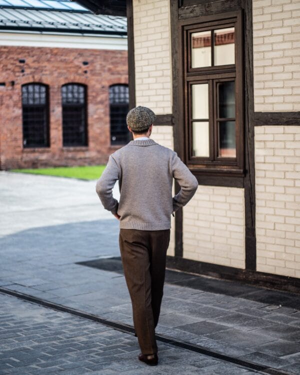 Merino wool men's cardigan paperboy cap